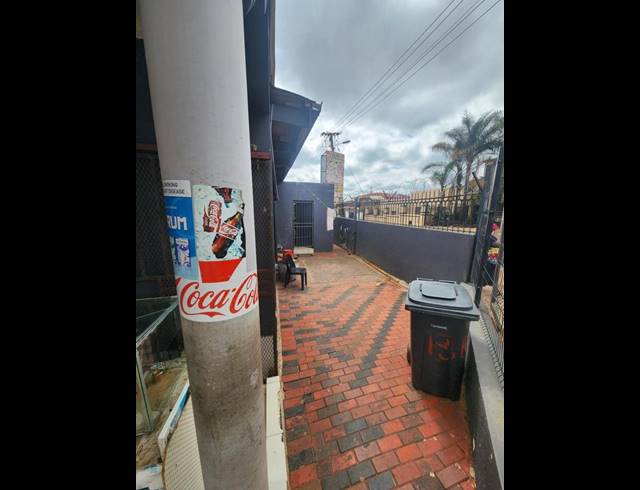 BUSINESS FOR SALE IN LAUDIUM